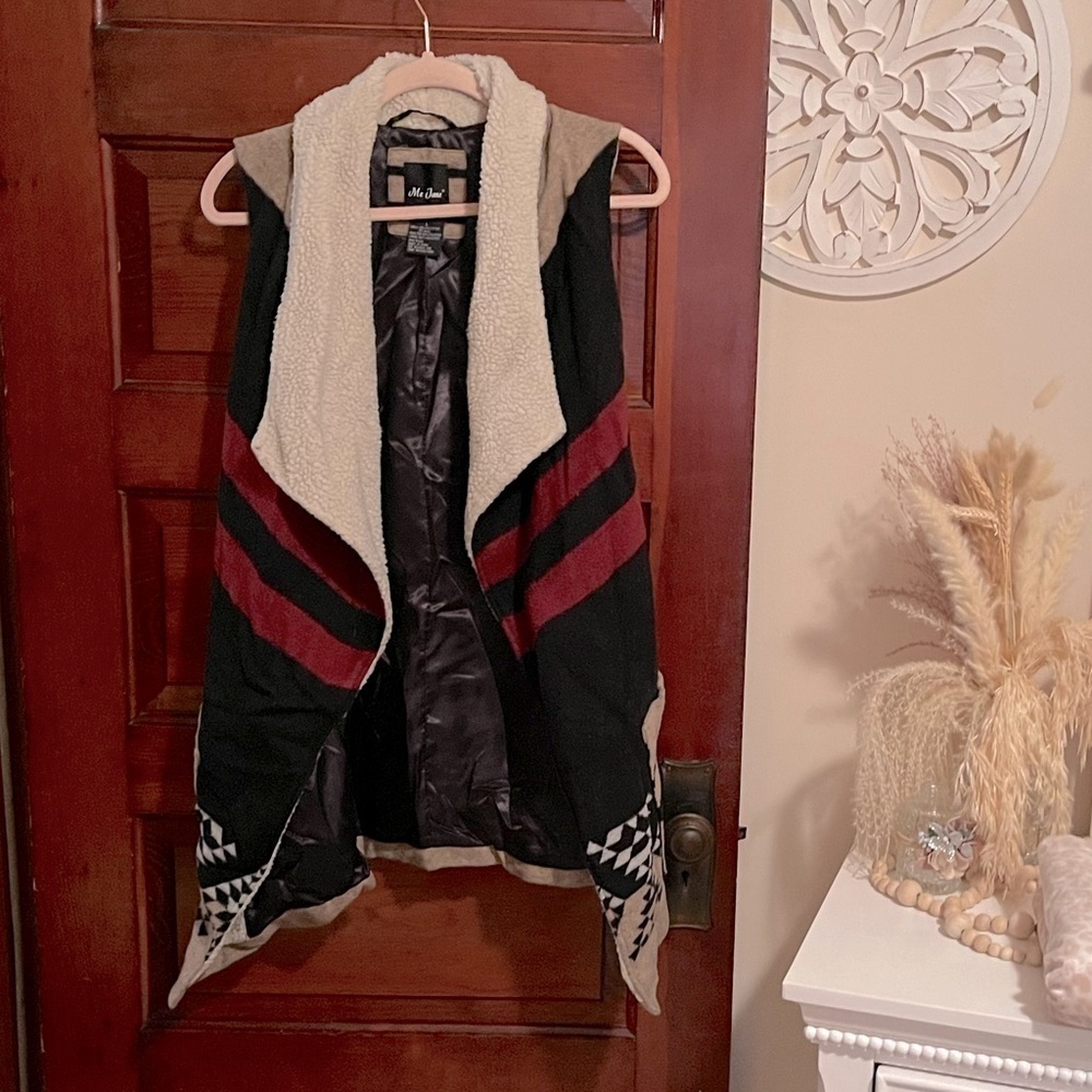 Me‎ Jane Womens Southwestern Tribal Sherpa Collar Vest Black Burgundy Large